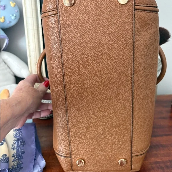 Michael Kors Tan Leather Tote - Picture 5 of 8